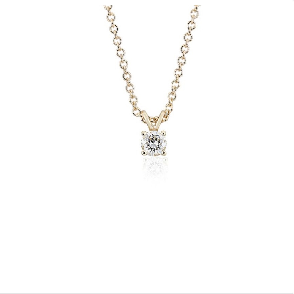 Diamond solitaire pendant necklace